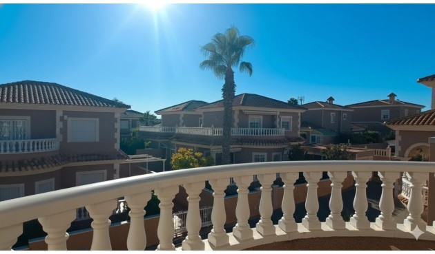 Brukt - Villa -
Los Altos - Costa Blanca