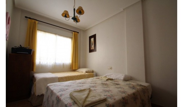 Brukt - Villa -
Villamartin - Costa Blanca