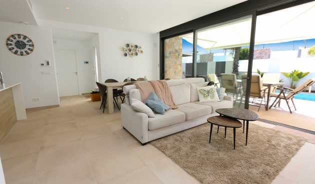 Återförsäljning - Villa -
Pilar de la Horadada - Costa Blanca