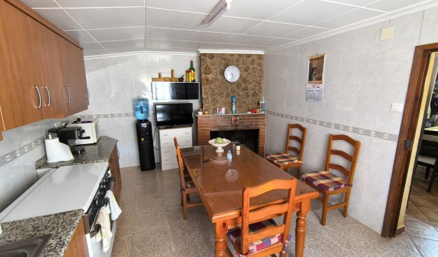 Återförsäljning - Villa -
Yecla - Inland