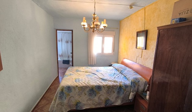 Återförsäljning - Villa -
Yecla - Inland