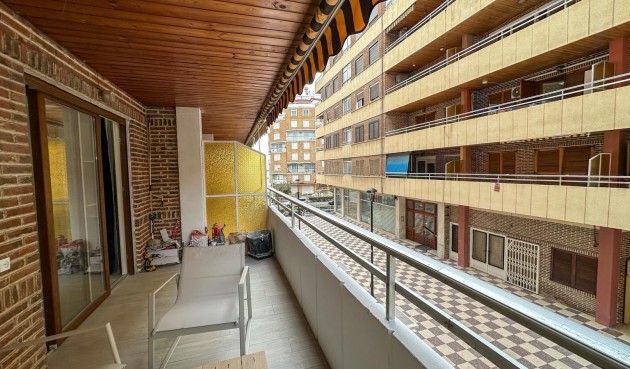Resale - Apartment -
Torrevieja - Costa Blanca