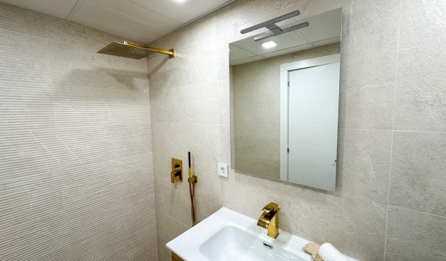 Resale - Apartment -
Torrevieja - Costa Blanca