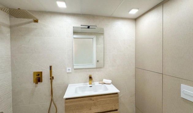 Resale - Apartment -
Torrevieja - Costa Blanca