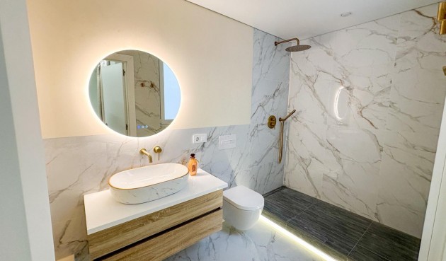 Resale - Apartment -
Torrevieja - Costa Blanca