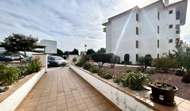 Resale - Apartment -
Campoamor - Costa Blanca