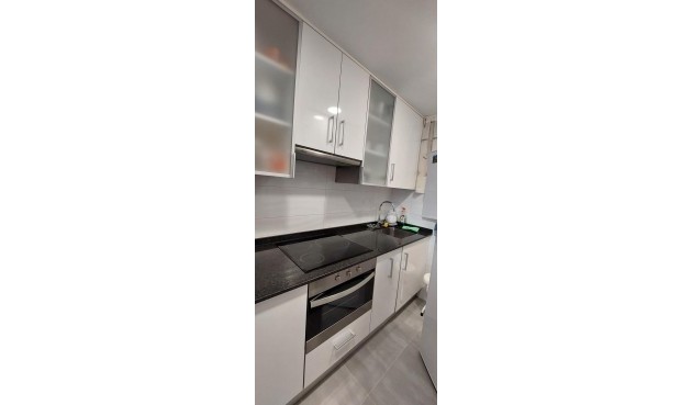 Resale - Apartment -
Benidorm - Levante