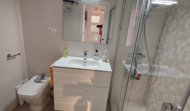 Resale - Apartment -
Benidorm - Levante