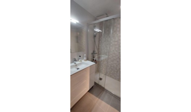 Resale - Apartment -
Benidorm - Levante