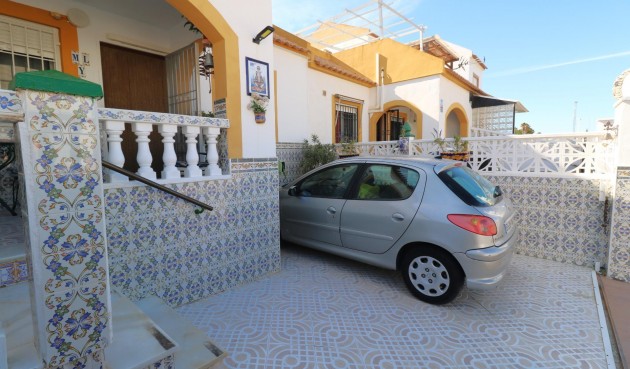 Resale - Bungalow -
Torrevieja - El Limonar