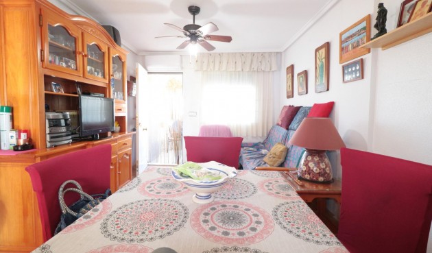 Resale - Bungalow -
Torrevieja - El Limonar