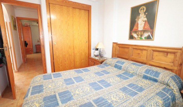 Resale - Bungalow -
Torrevieja - El Limonar