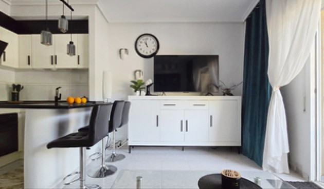 Resale - Apartment -
Torrevieja - Costa Blanca