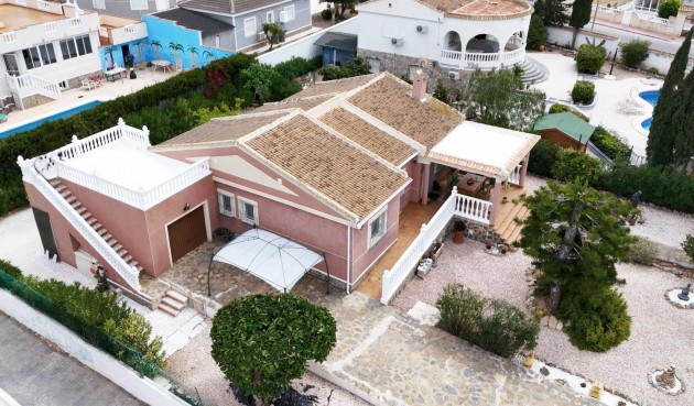 Resale - Villa -
Torrevieja - La Siesta