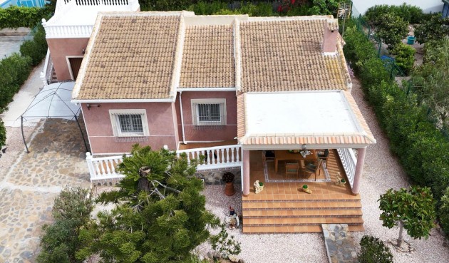 Resale - Villa -
Torrevieja - La Siesta