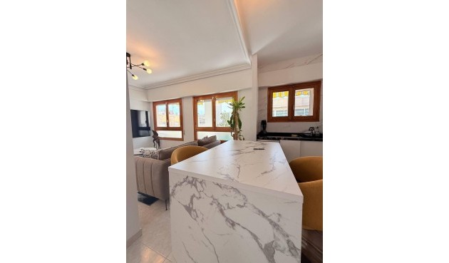 Resale - Penthouse -
Torrevieja - Playa del Cura