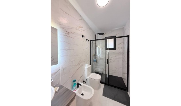 Resale - Penthouse -
Torrevieja - Playa del Cura