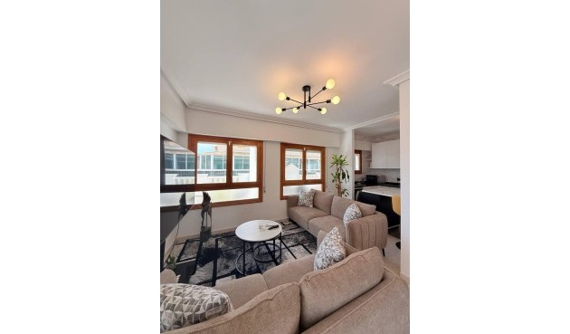 Resale - Penthouse -
Torrevieja - Playa del Cura