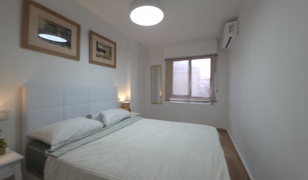 Resale - Penthouse -
Torrevieja - Cala Ferris