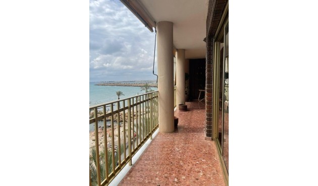 Resale - Apartment -
Torrevieja - Las Piscinas Naturales