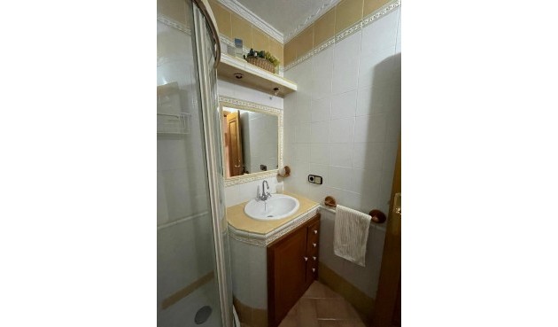 Resale - Apartment -
Torrevieja - Las Piscinas Naturales