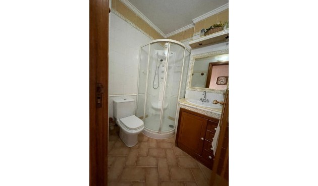 Resale - Apartment -
Torrevieja - Las Piscinas Naturales