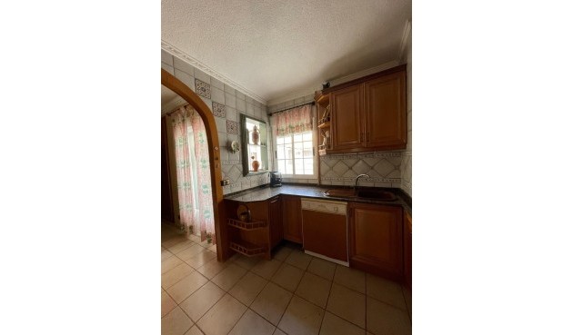 Resale - Apartment -
Torrevieja - Las Piscinas Naturales