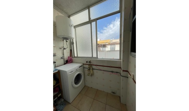 Resale - Apartment -
Torrevieja - Las Piscinas Naturales