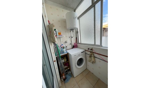 Resale - Apartment -
Torrevieja - Las Piscinas Naturales