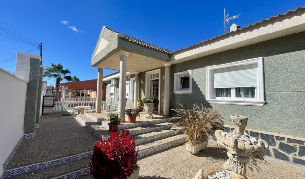 Resale - Villa -
Ciudad Quesada - Costa Blanca