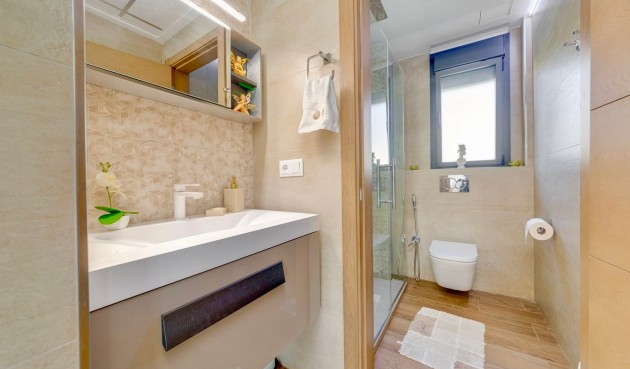 Resale - Villa -
Torrevieja - Costa Blanca