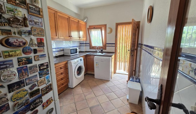 Resale - Villa -
Orihuela Costa - Cabo Roig