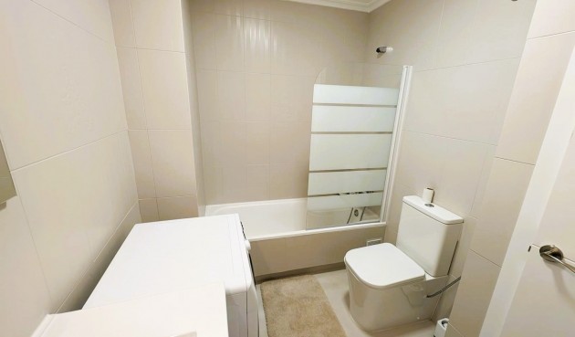 Återförsäljning - Apartment -
Torrevieja - Costa Blanca