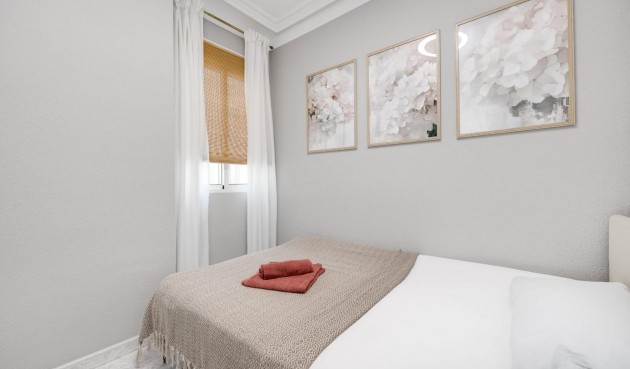 Resale - Apartment -
Torrevieja - Estacion De Autobuses