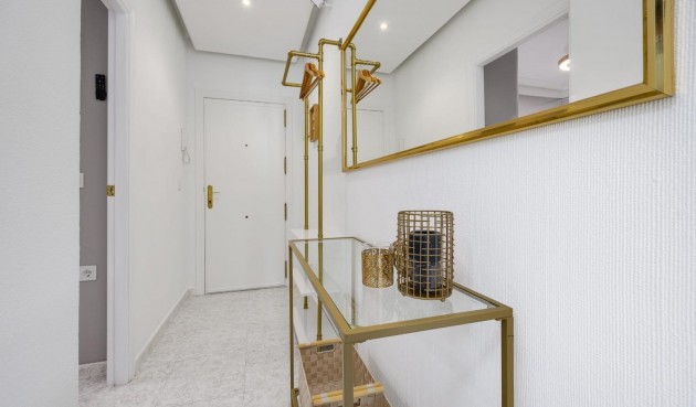 Resale - Apartment -
Torrevieja - Estacion De Autobuses