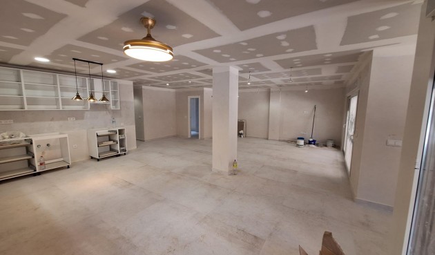 Resale - Apartment -
Torrevieja - Acequion