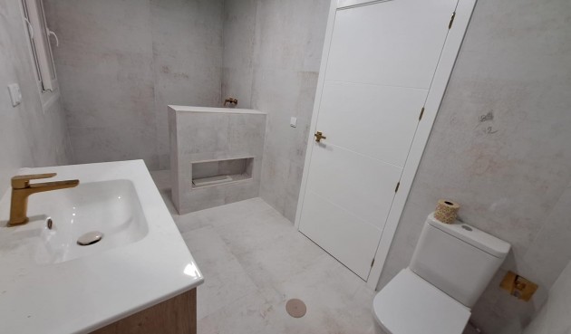 Resale - Apartment -
Torrevieja - Acequion