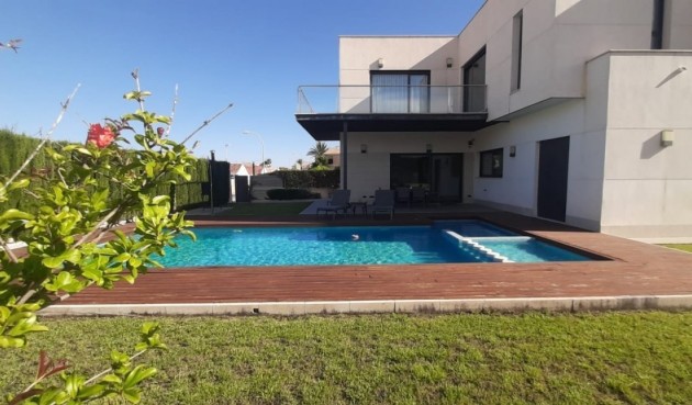 Resale - Villa -
San Javier - La Ribera