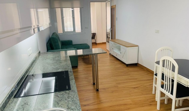 Resale - Apartment -
Torrevieja - Playa del Cura