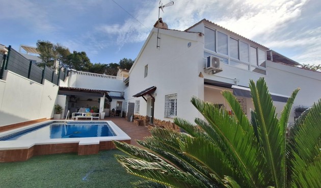 Resale - Villa -
Torrevieja - Los Balcones - Los Altos del Edén