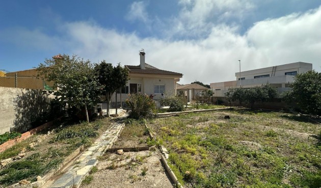 Resale - Villa -
Los Alcazares - Las Lomas Del Rame-bahía Bella