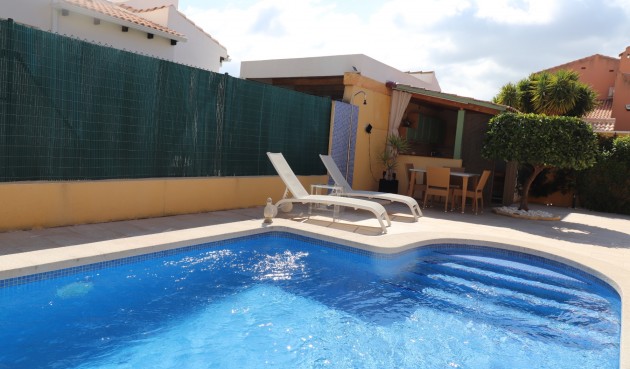 Brukt - Villa -
Fortuna - Inland