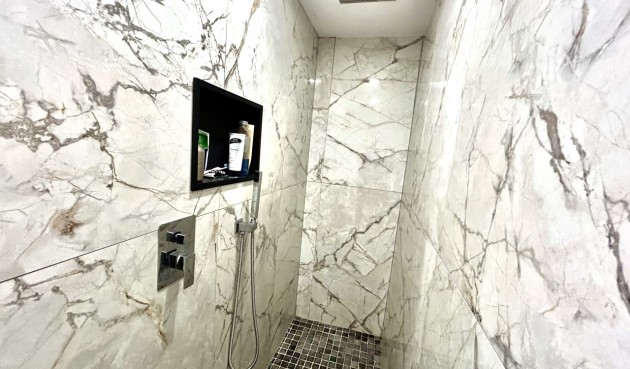 Resale - Town House -
San Miguel de Salinas - Inland