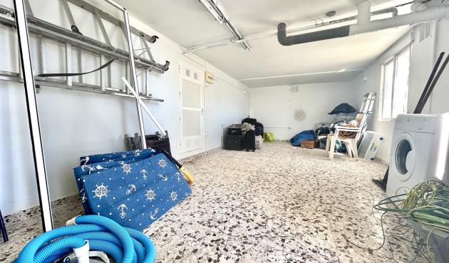 Resale - Villa -
Villamartin - Costa Blanca