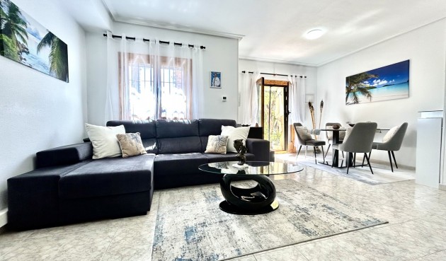 Resale - Town House -
Playa Flamenca - Costa Blanca