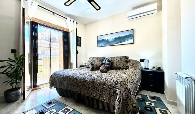 Resale - Town House -
Playa Flamenca - Costa Blanca