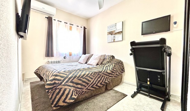 Resale - Town House -
Playa Flamenca - Costa Blanca