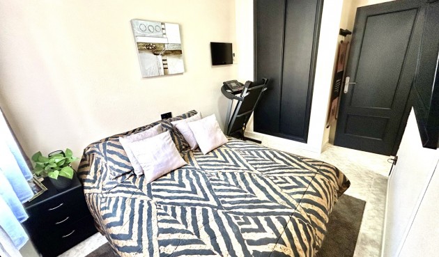 Resale - Town House -
Playa Flamenca - Costa Blanca