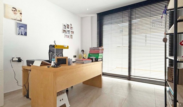 Resale - Villa -
Orihuela Costa - Costa Blanca