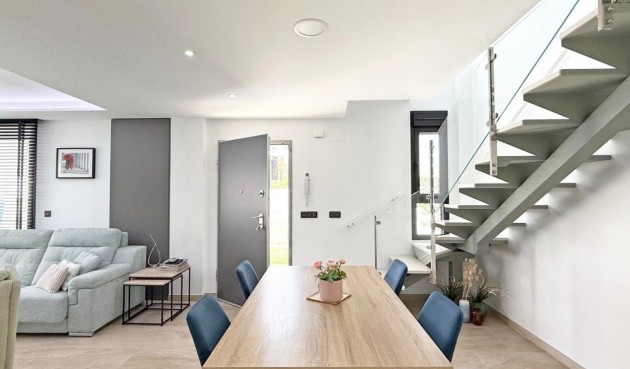 Resale - Villa -
Orihuela Costa - Costa Blanca